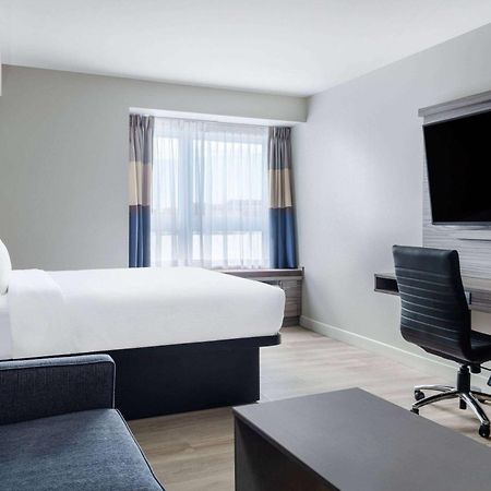 Microtel Inn & Suites By Wyndham Kanata Ottawa West Esterno foto