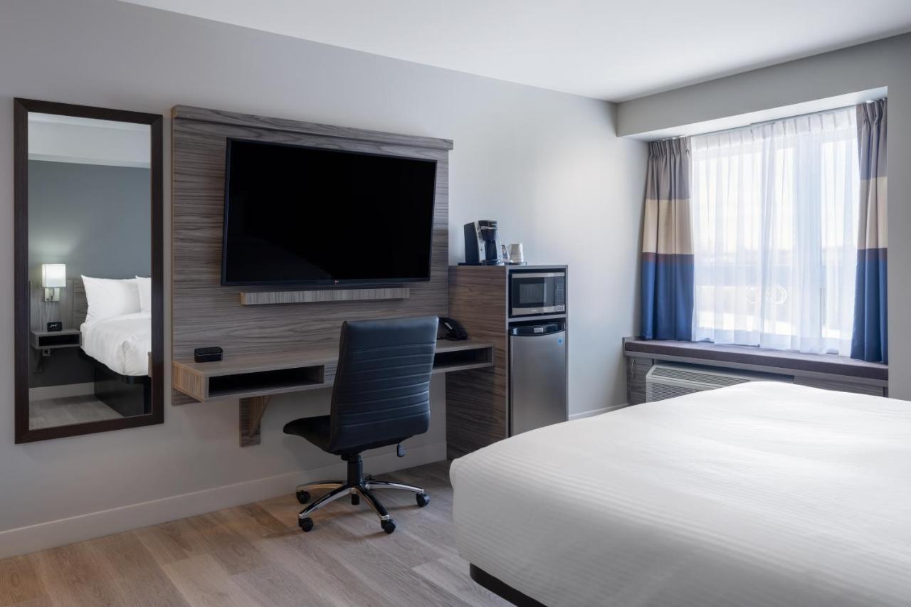 Microtel Inn & Suites By Wyndham Kanata Ottawa West Esterno foto