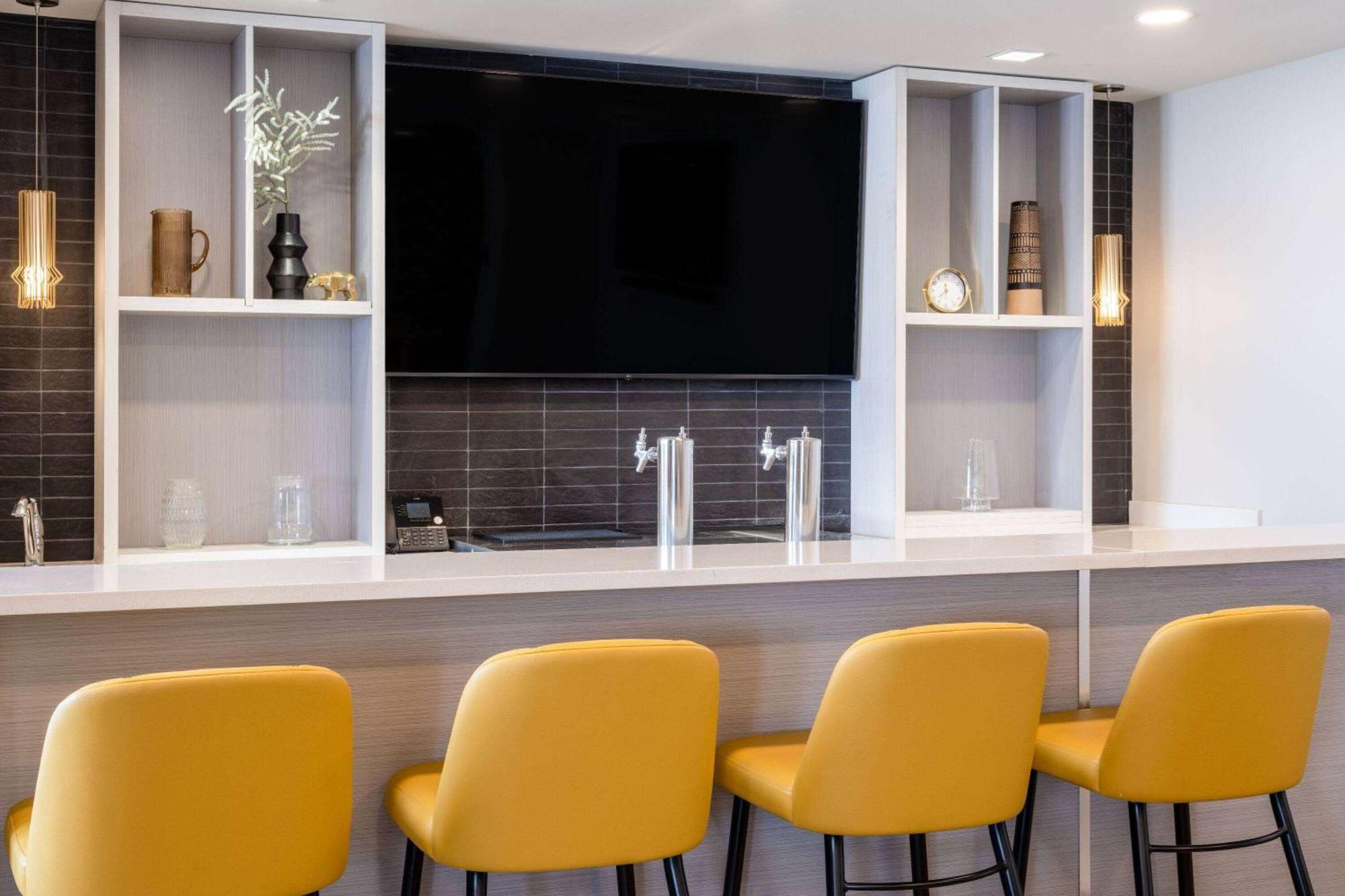 Microtel Inn & Suites By Wyndham Kanata Ottawa West Esterno foto