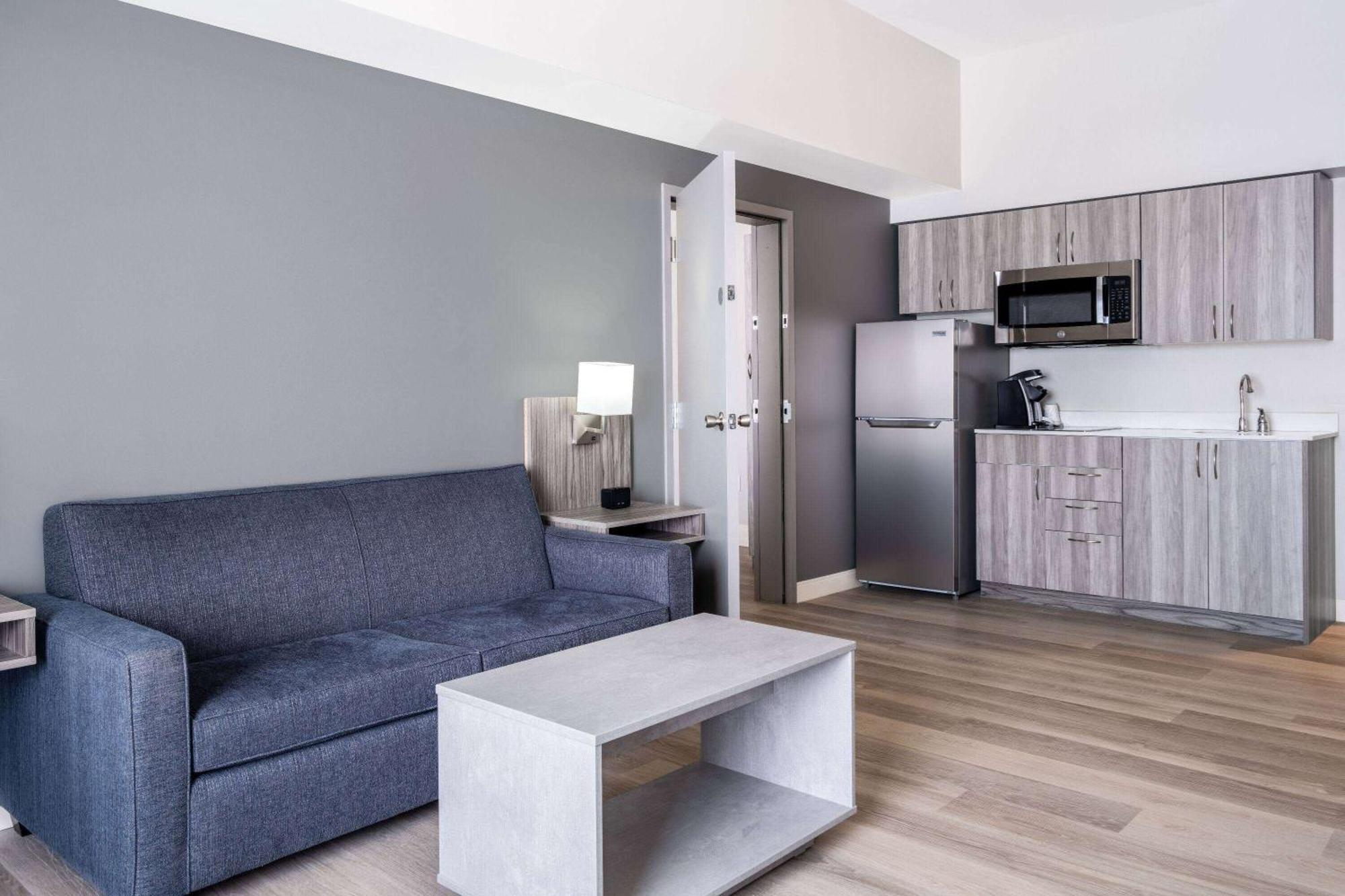 Microtel Inn & Suites By Wyndham Kanata Ottawa West Esterno foto